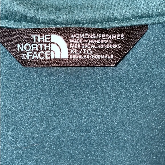 Cute never worn jacket - Picture 2 of 3